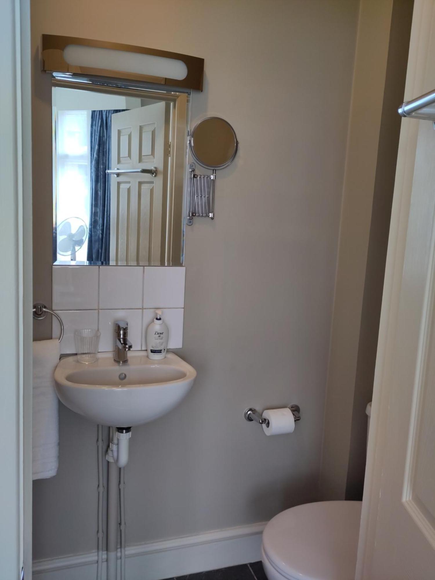 Amherst Guesthouse Ρίντινγκ Εξωτερικό φωτογραφία