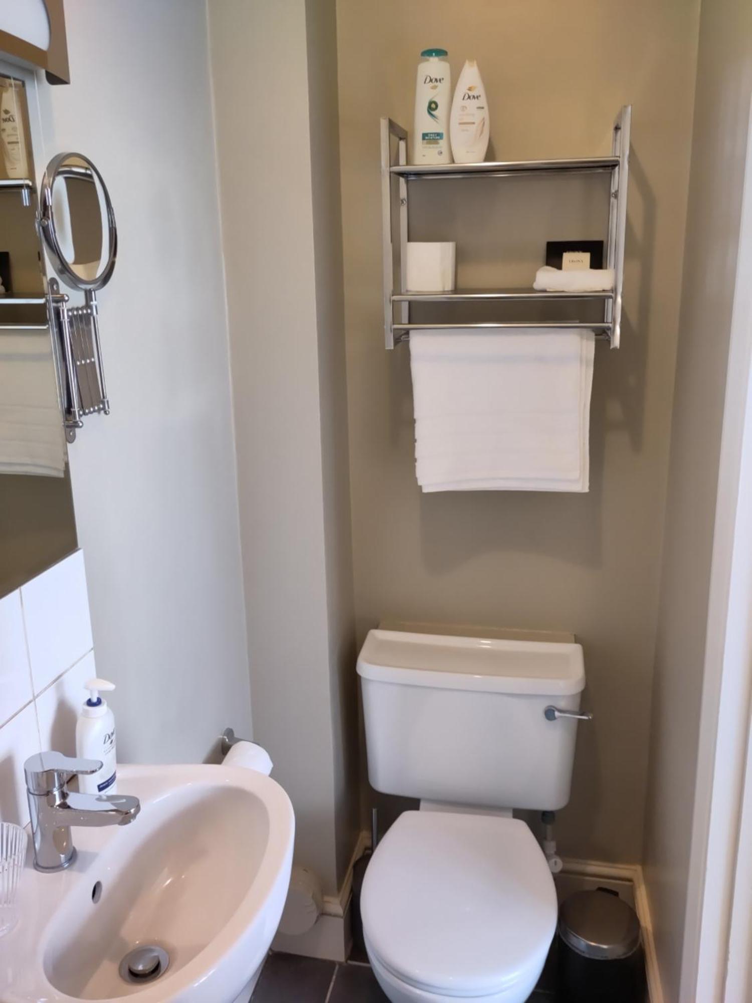 Amherst Guesthouse Ρίντινγκ Εξωτερικό φωτογραφία