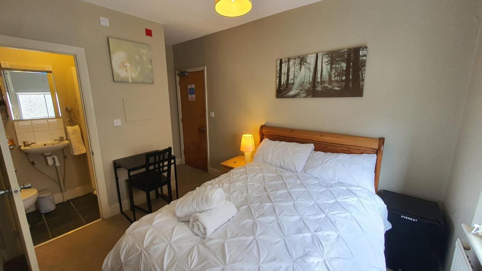 Amherst Guesthouse Ρίντινγκ Εξωτερικό φωτογραφία